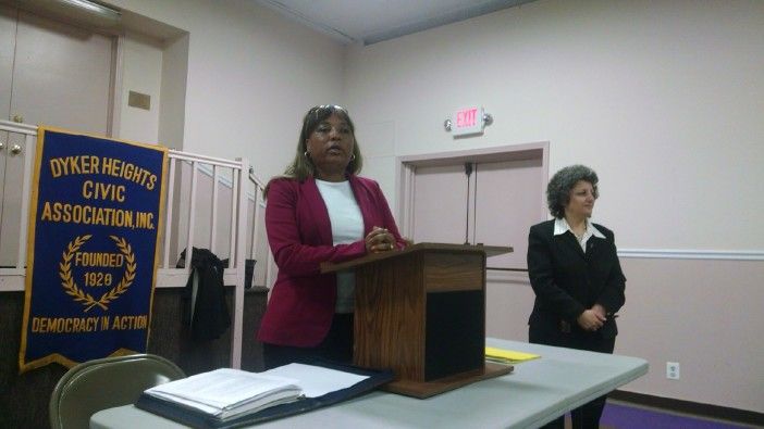 Pamela Harris speaking at the debate. (Photo by Bensonhurst Bean)