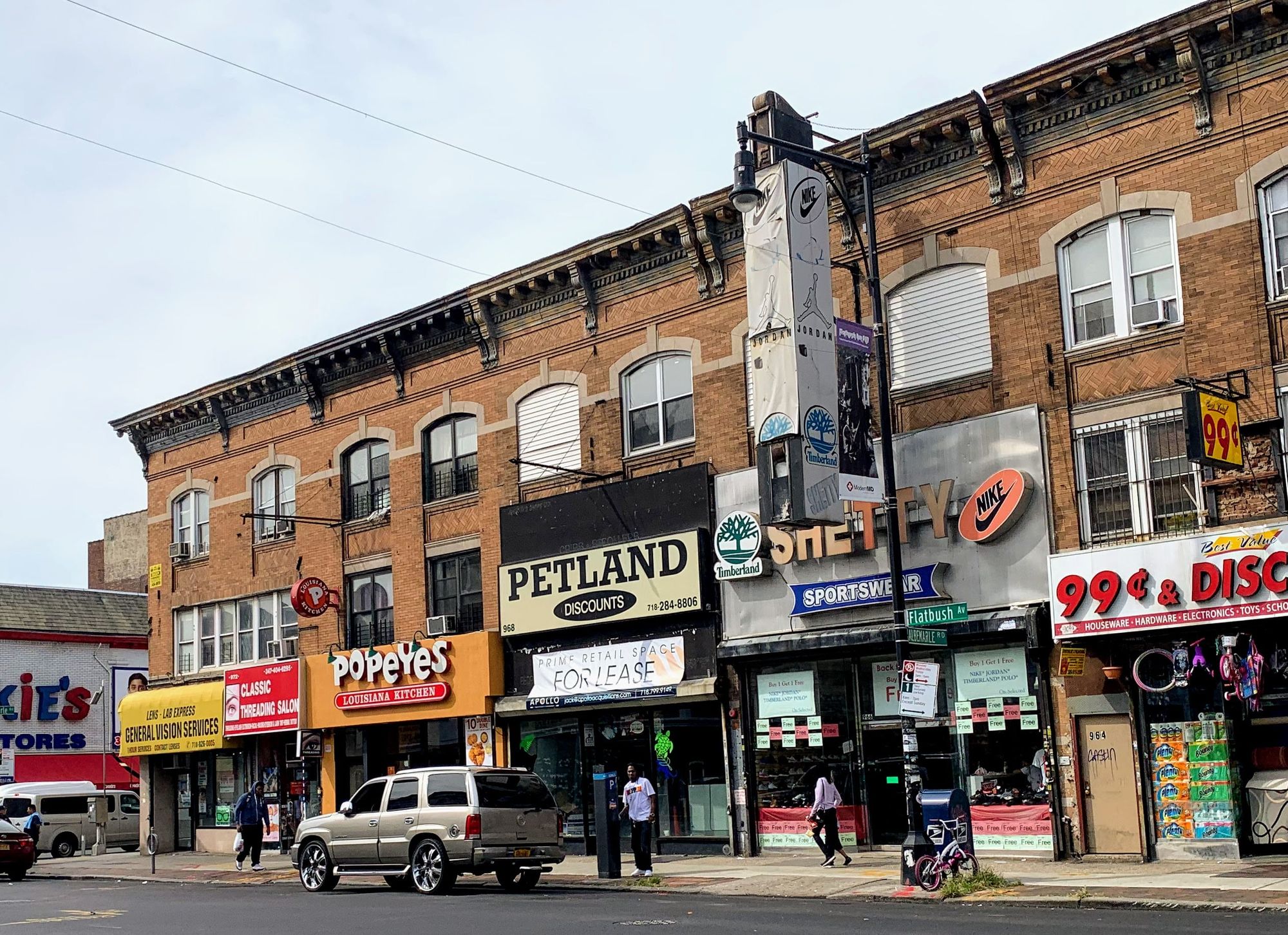 National Chain Stores Decline in Brooklyn, New Study Shows Bklyner