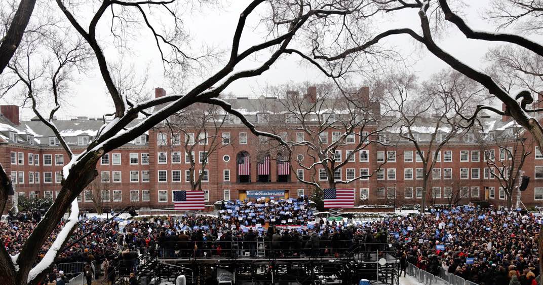 Bernie Sanders rally at Brooklyn College in Midwood. (Photo: Zainab Iqbal/Bklyner)