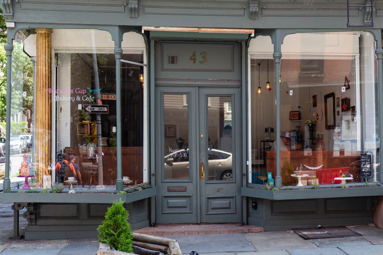 Alice’s Tea Cup To-Go Opens in Brooklyn Heights