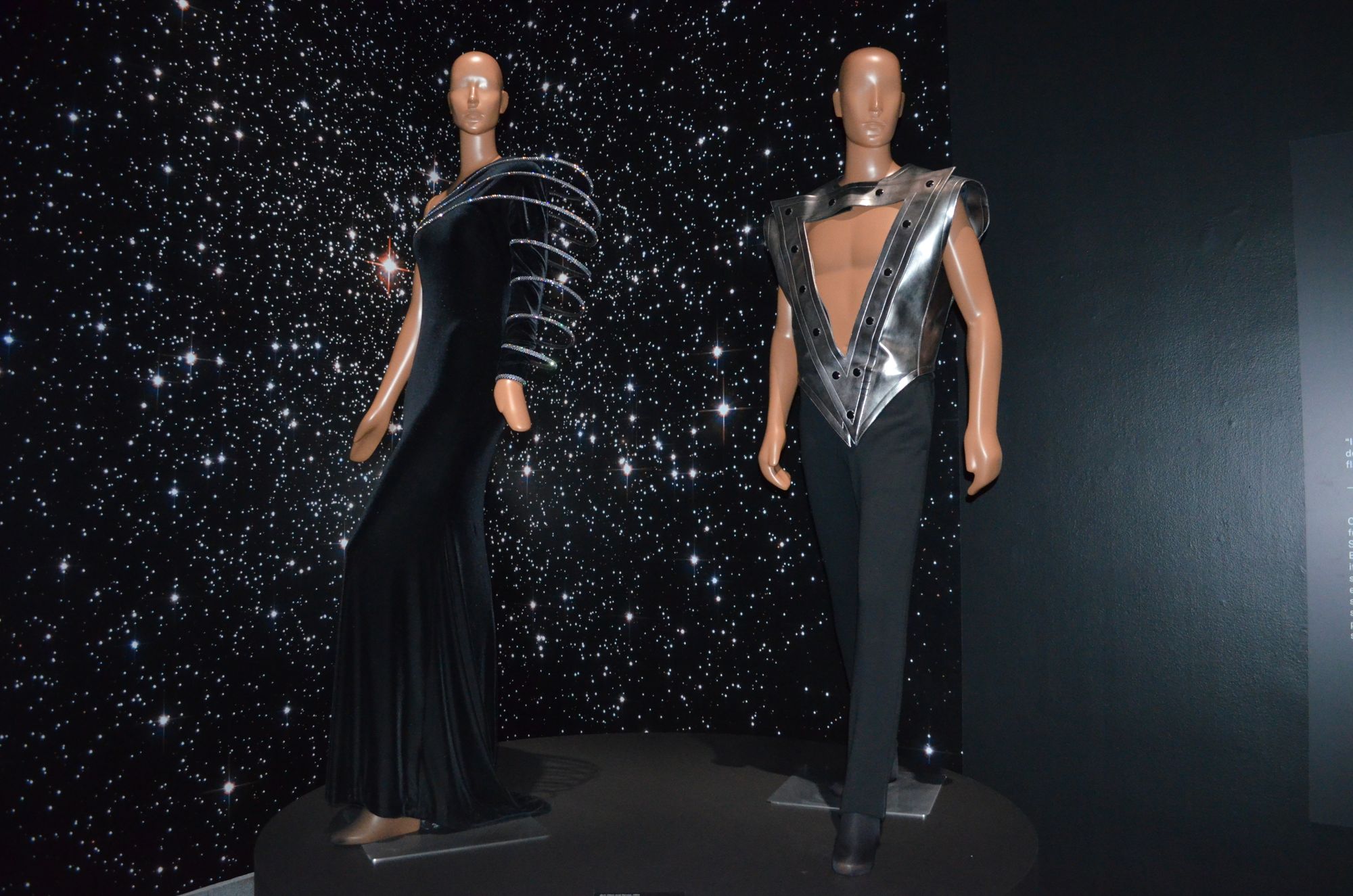 Pierre Cardin: Future Fashion” Brings Space-Age French Design to Brooklyn -  Interior Design