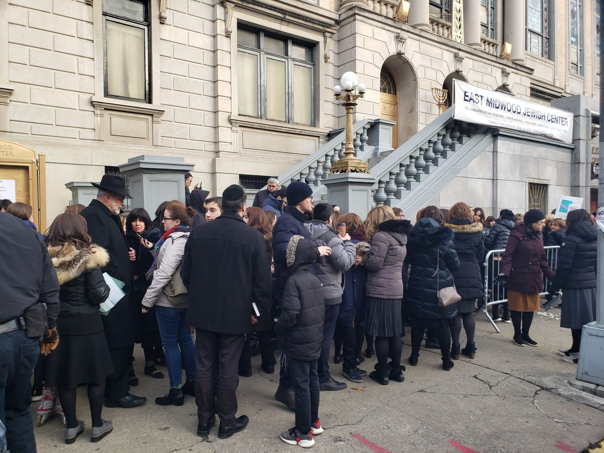 Jewish Neighbors Protest EMJC Rabbi’s Installation Over Charter School Controversy