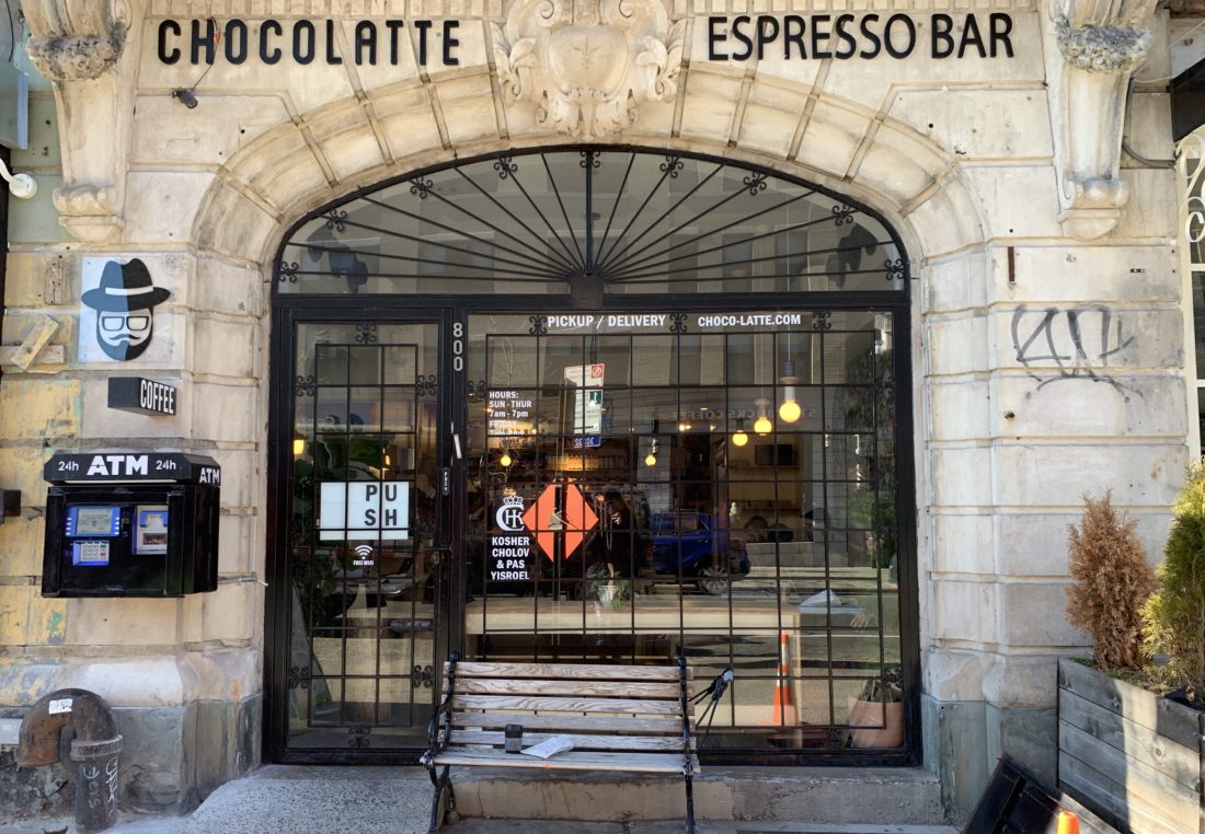 Exterior of Chocolatte. Rachel Baron/Bklyner.