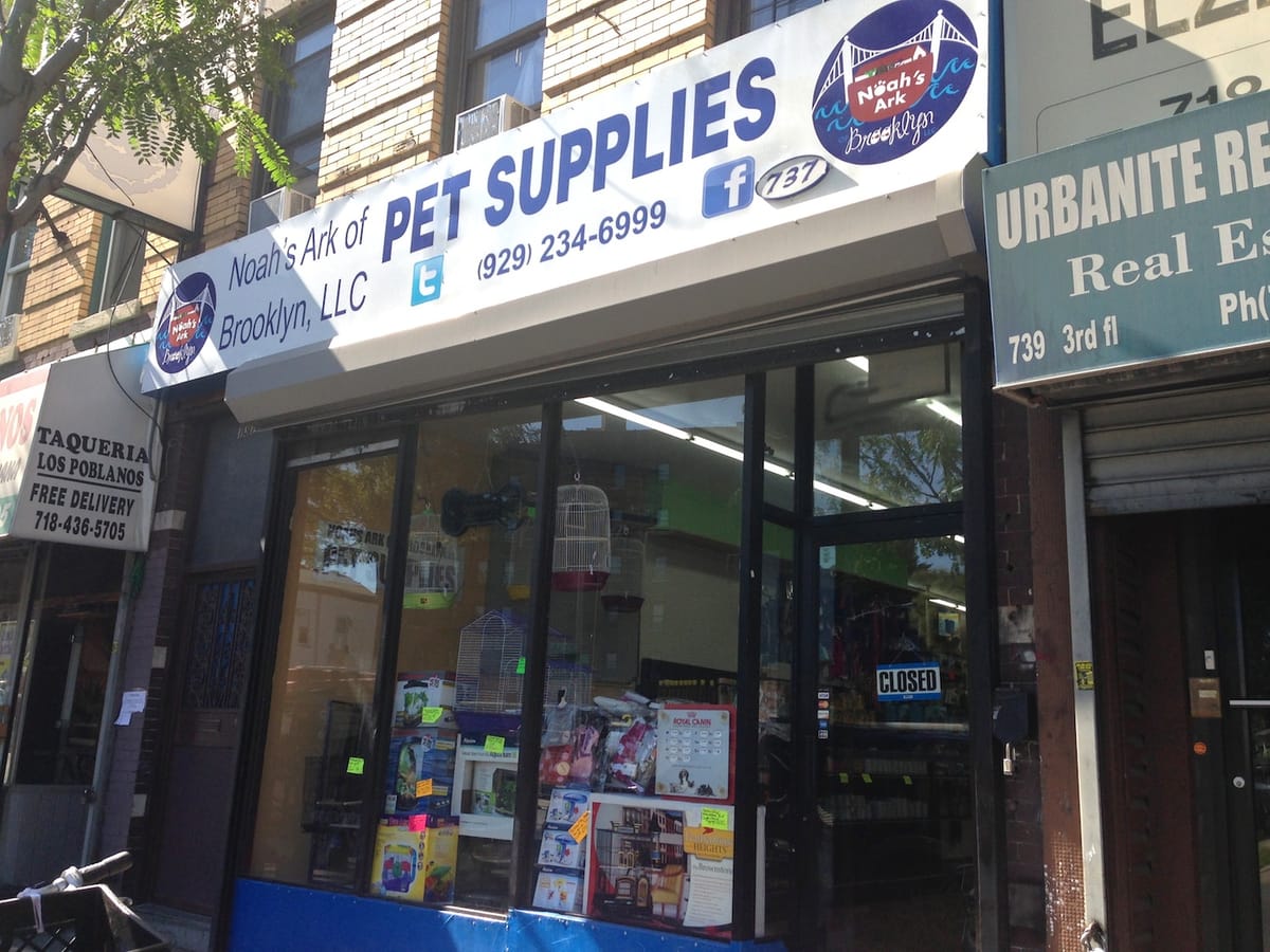 Noah s Ark Pet Supplies Offers Neighborly Advice Service On