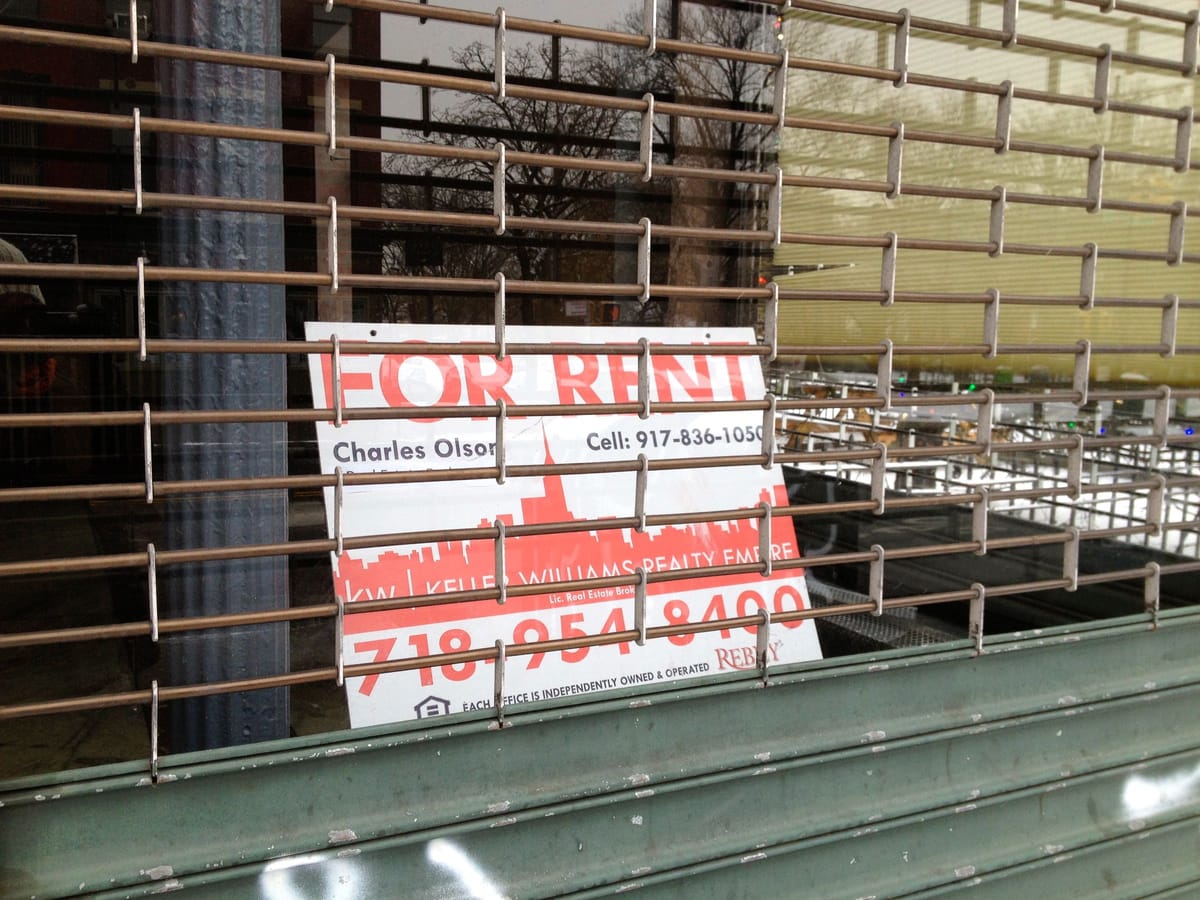 For Rent Sign Up In Former ‘sNice Space