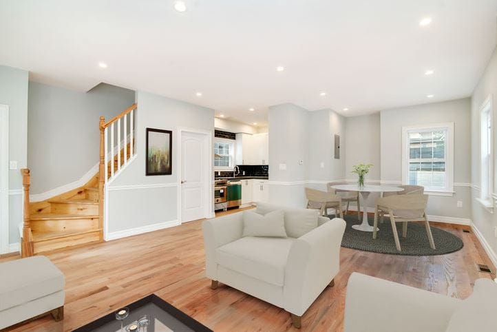 Real Estate Roundup: Upcoming Open Houses & Area Rentals