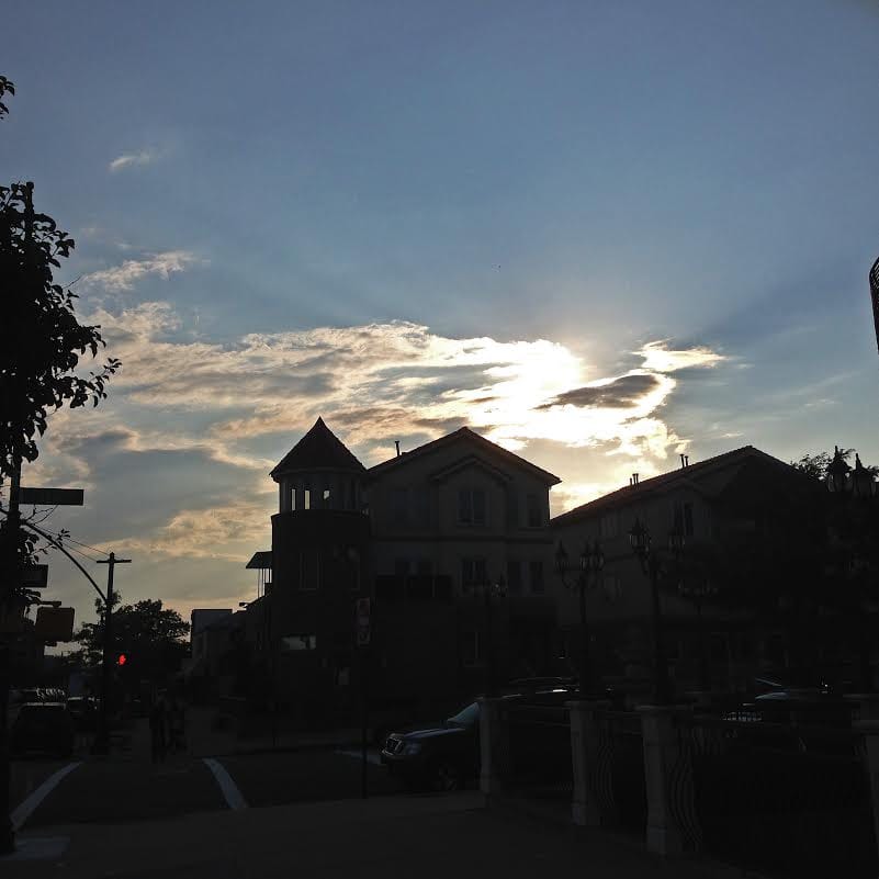 Morning Mug: “Sunset Is A Wonderful Opportunity For Us To Appreciate All The Great Things The Sun Gives Us!” ― Mehmet Murat Ildan