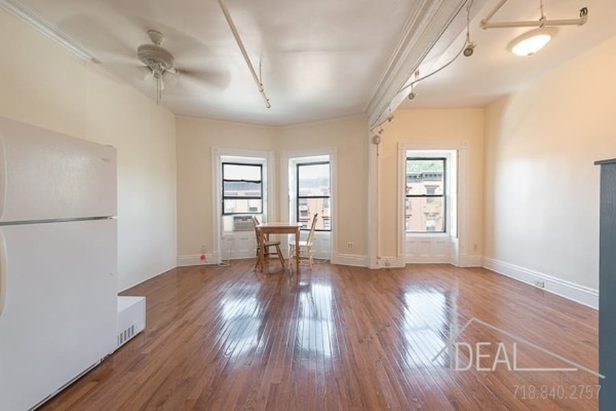 Slope Rental Roundup: A Home Fit For Ben Horne Of Twin Peaks