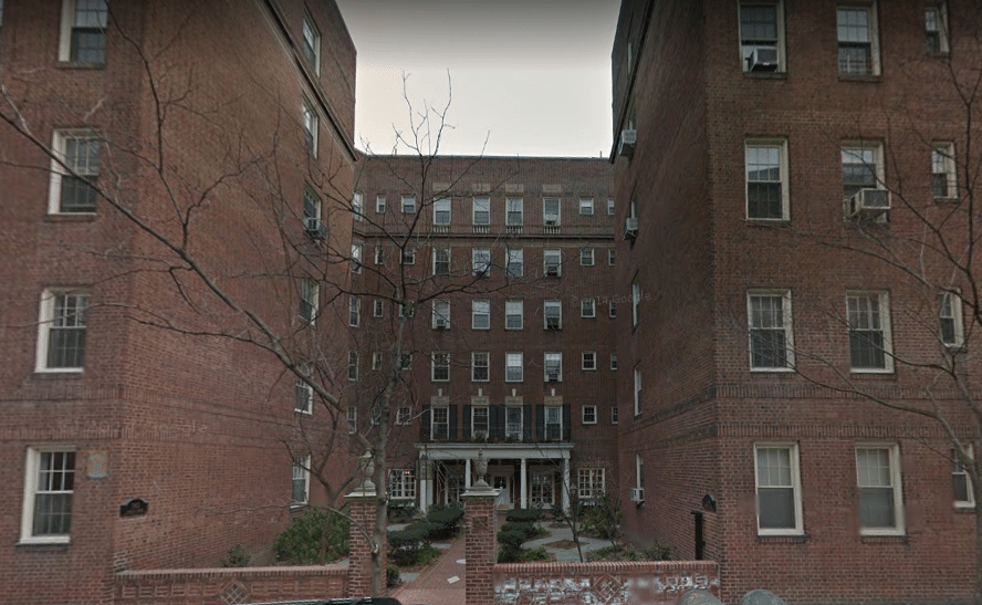 Celebrity Real Estate: Lena Dunham Sells Brooklyn Heights Starter Apartment