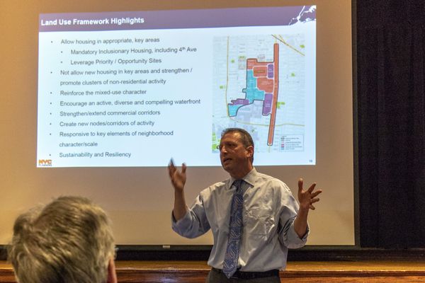 City Planning Presents Gowanus Framework To Community Board 6