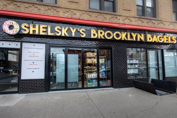 Shelsky’s Opens On 4th, Chip Shop Closes On Atlantic, Cat Cafe Moves & More