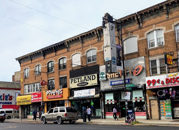 National Chain Stores Decline in Brooklyn, New Study Shows