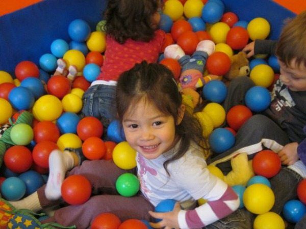 The Strange Abandoned Cab on Cortelyou and Stratford