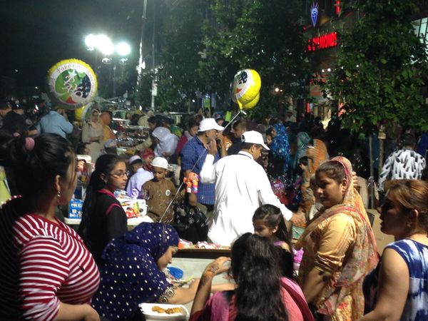 Muslims In Brooklyn Celebrate Ramadan’s Final Days On Coney Island Avenue