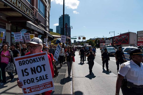 The Down-Low: Paltry Pizza for High Prices, Shkreli in the Slammer & Other Stories You Shouldn’t Miss