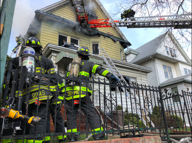 [VIDEO] Fire Burning in Bensonhurst Home