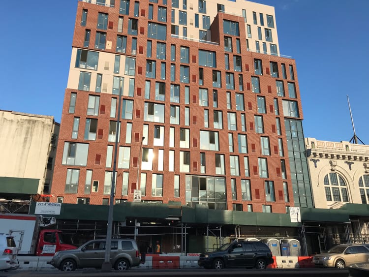 Starbucks Opening At 4th Avenue & Union In Park Slope