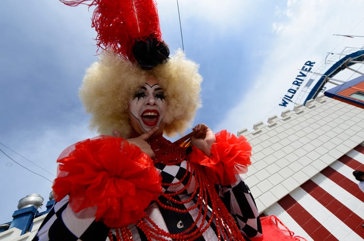 Coney Island Luna Park celebrates with traditional egg cream christening of Cyclone (PHOTOS)