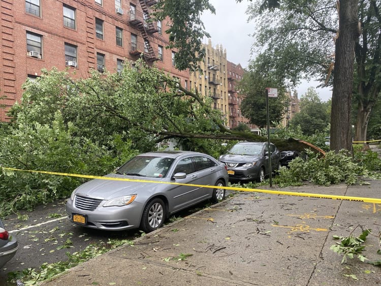 Briefing 8/4: Massive Power Outage, New Bike Lane & A Collapsed Building