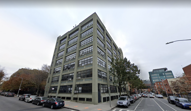 Plan to Install Green Energy Storage on Williamsburg Roof Raises Tenants’ Ire