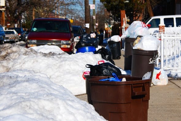 A Snowy Winter Highlights New York’s Trash Problems