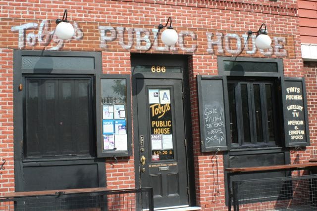 And Now for Something Completely Different, South Slope Gets a New Bar