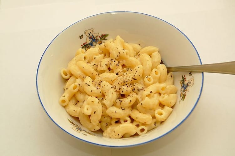 Move Over Kraft: Mac & Cheese Showdown At Mary’s Bar Sunday