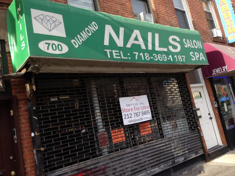 Diamond Nails Salon For Lease On 5th Avenue