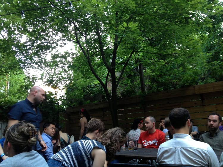 Park Slope Bars With Backyards: Flatbush Farm Bar