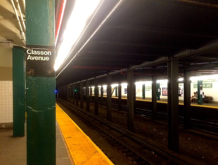 He Said, He Said: Homeless Man Reports Robbery After Slashing Straphanger In Classon Avenue Subway