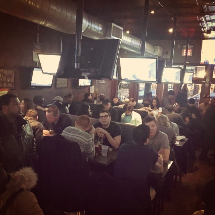 10 Places To Watch The Super Bowl In Park Slope