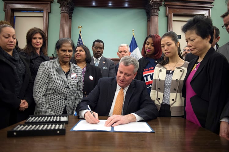 De Blasio Signs Law To Co-Name Streets After Slain NYPD Detectives Ramos & Liu