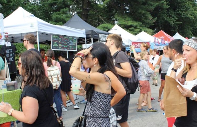 Crowds Flood New Prospect Park Smorgasburg