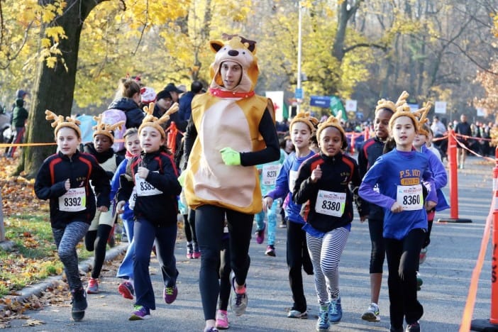 PS 107 Students Don Antlers And Dash Through Prospect Park On Reindeer Run