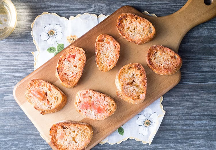 Greenmarket Recipe: Olive Oil, Garlic and Tomato Crostini