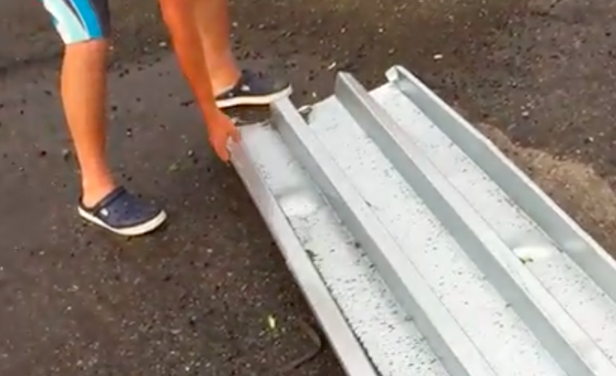 Metal Flies Off Roof Of Half-Finished Southwest Brooklyn Waste Transfer Station [Video]