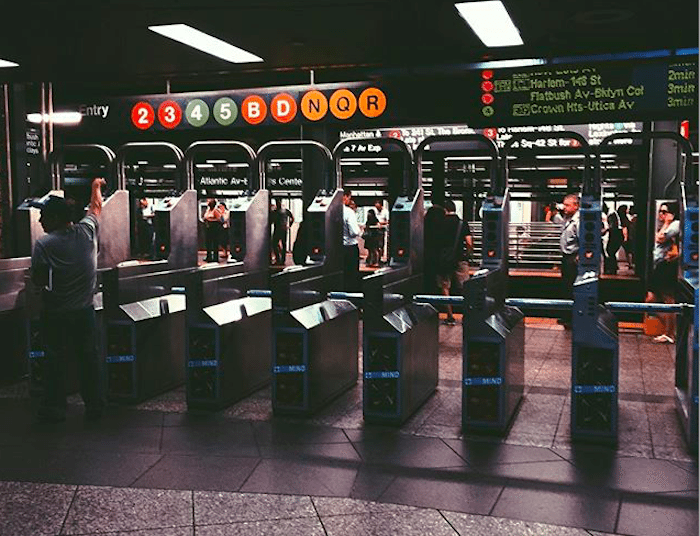 Crumbling Wall Tiles Derail R Train Over Weekend, Cause Delays