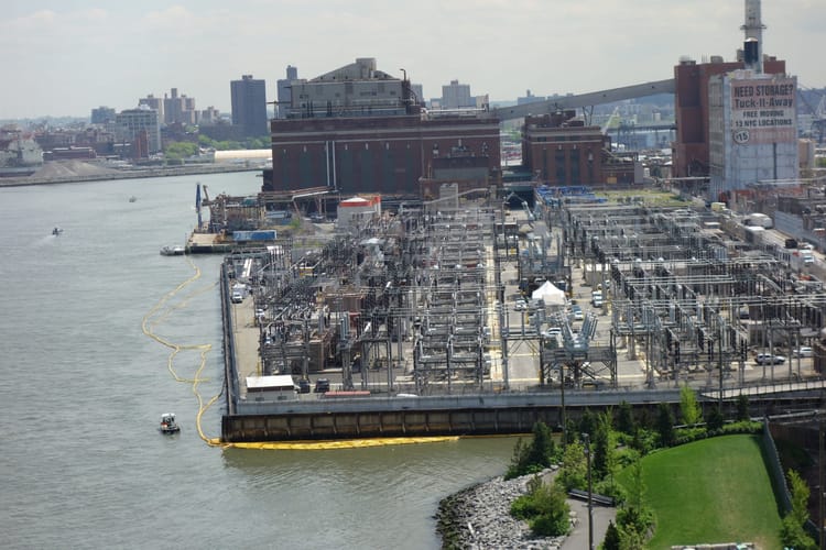 ConEd Transformer Failure Spills Oil Into East River