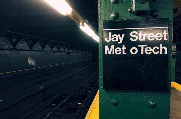 [UPDATE] 65-Year-Old Man Killed When Pushed Onto “R” Train Track At Jay Street-MetroTech