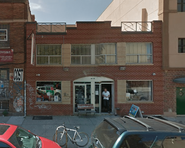 Armed Robbers in Williamsburg Steal Seven Computers Sunday