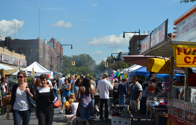 Weekend Street Fairs, Road Closures & Construction