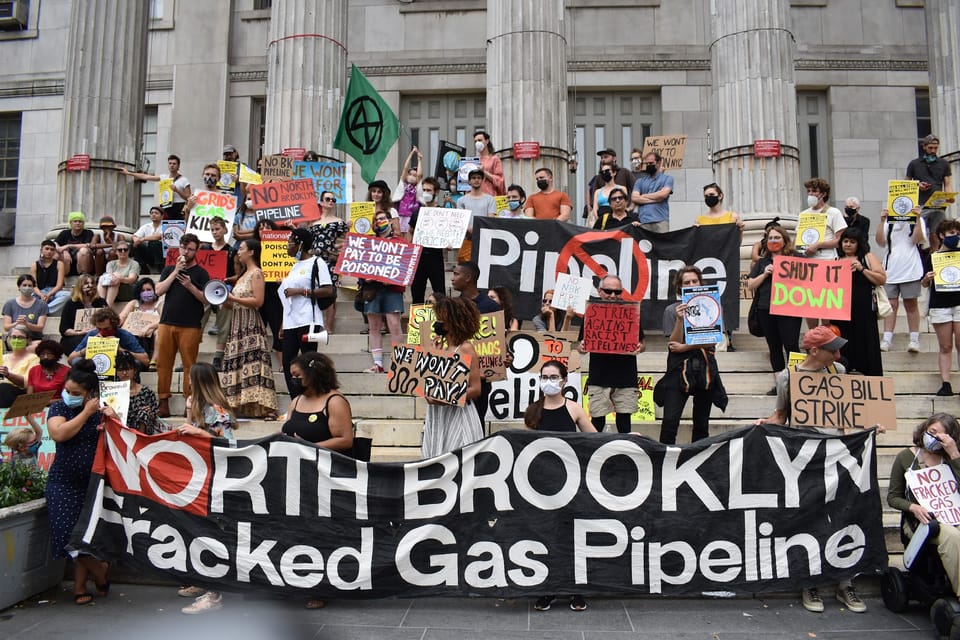 Residents Rally Against North Brooklyn Pipeline Ahead of Public Service Commission Vote