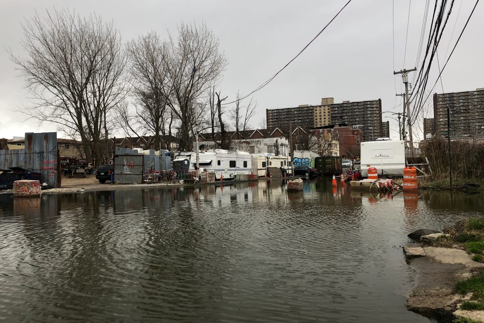 Oft Overlooked on Brooklyn-Queens Border, The Hole Shows Risks of Ignoring Environment