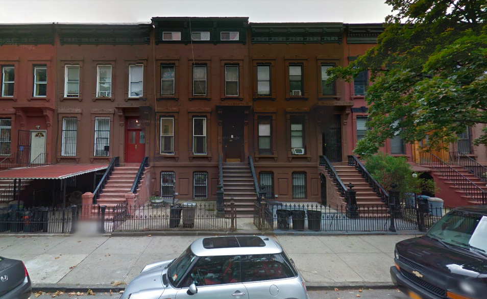 Man Shot and Killed Outside Bed-Stuy Home