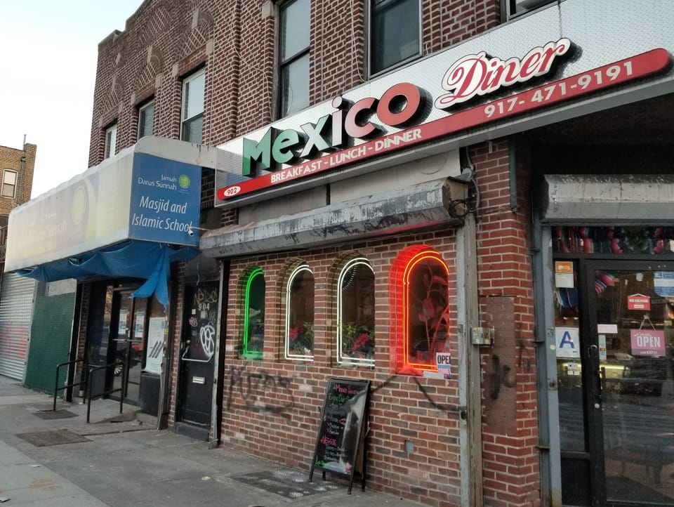 Spanish Slur Graffitied On Mexican Restaurant