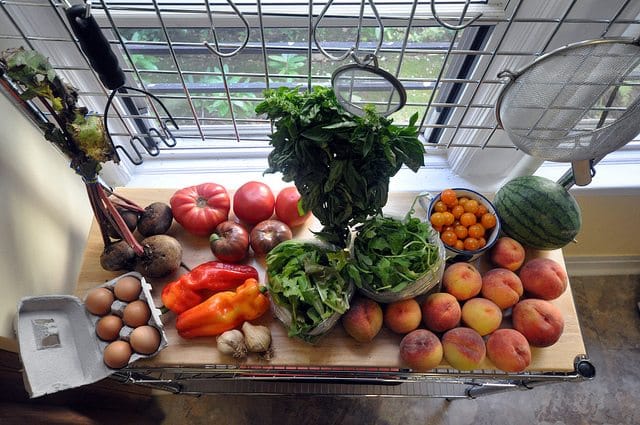 Sign Up Now for a Summer CSA