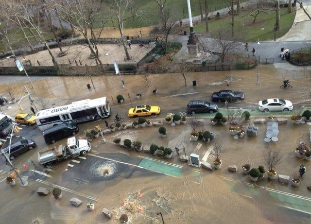 N/Q/R Lines Suspended After Major Water Main Break in Manhattan