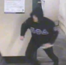 Police Looking for F Train Assault and Robbery Suspect