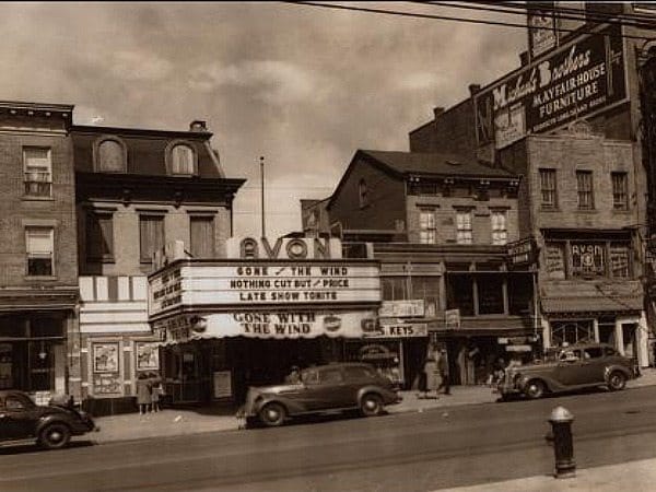 Photo Flashback: Avon Theatre