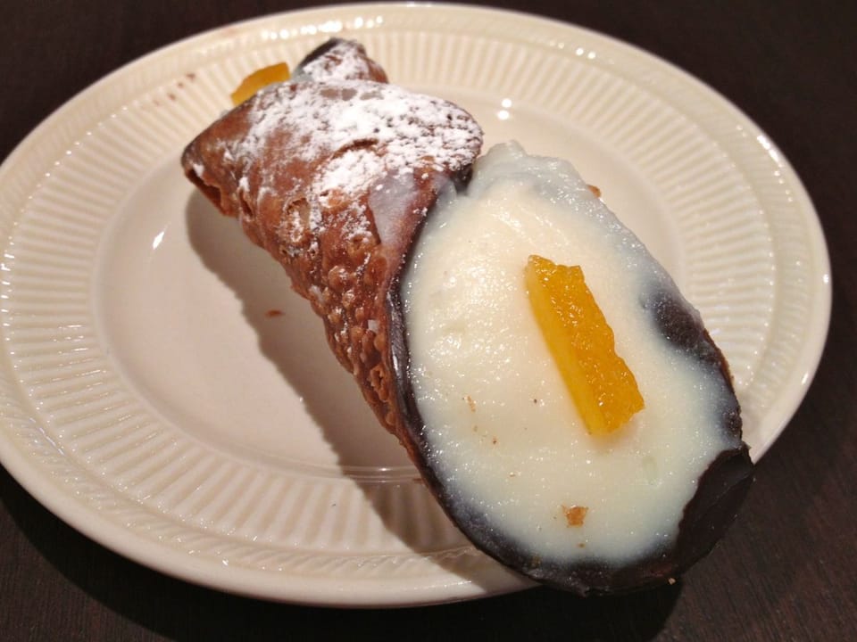 Snack Break: Cannoli At A’Putia, The New Cafe On 5th Avenue